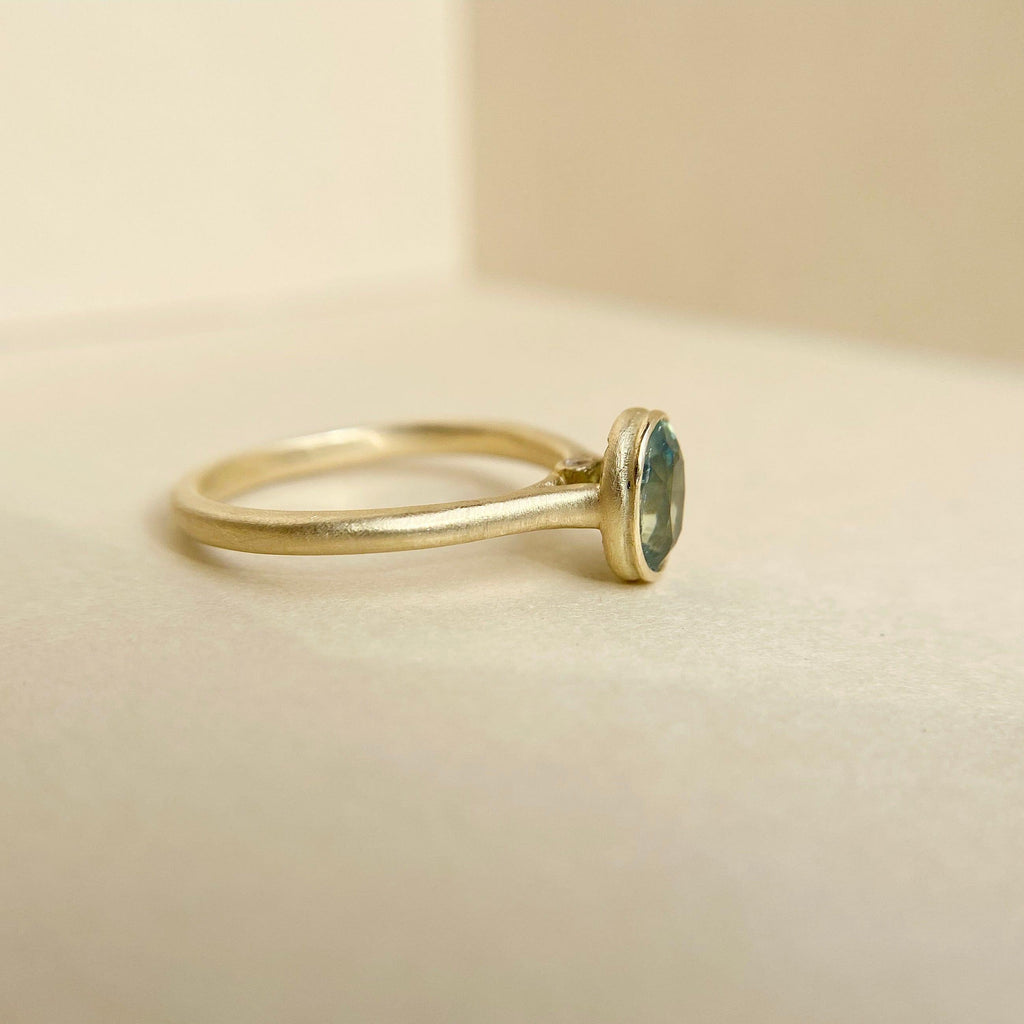 Alpine Lake Ring | Teal Green Oval Sapphire - Nested Yellow Jewelry Co.