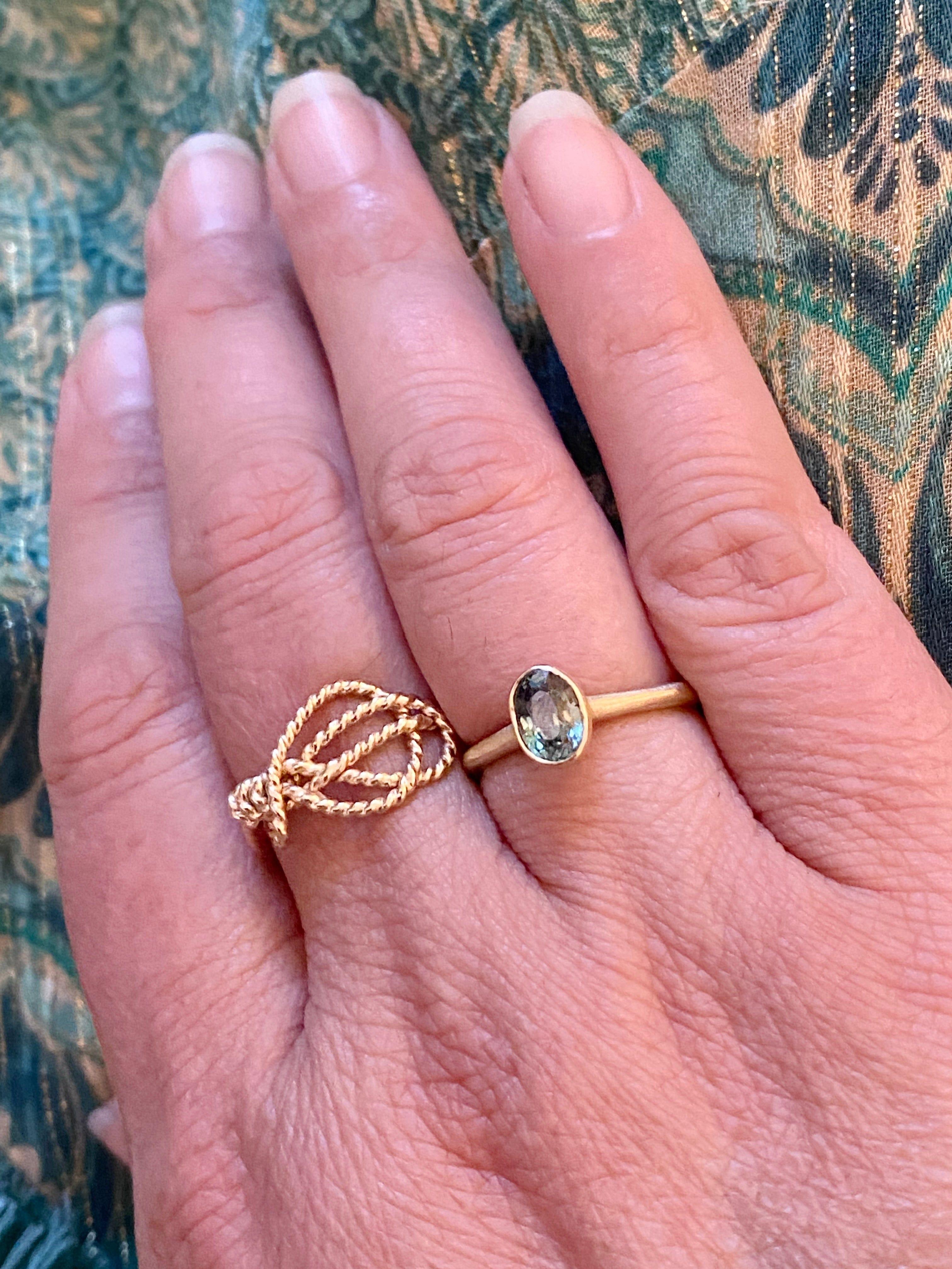 Get Modern Contemporary Gold Ring Design for Ladies – Meraki Lifestyle Store